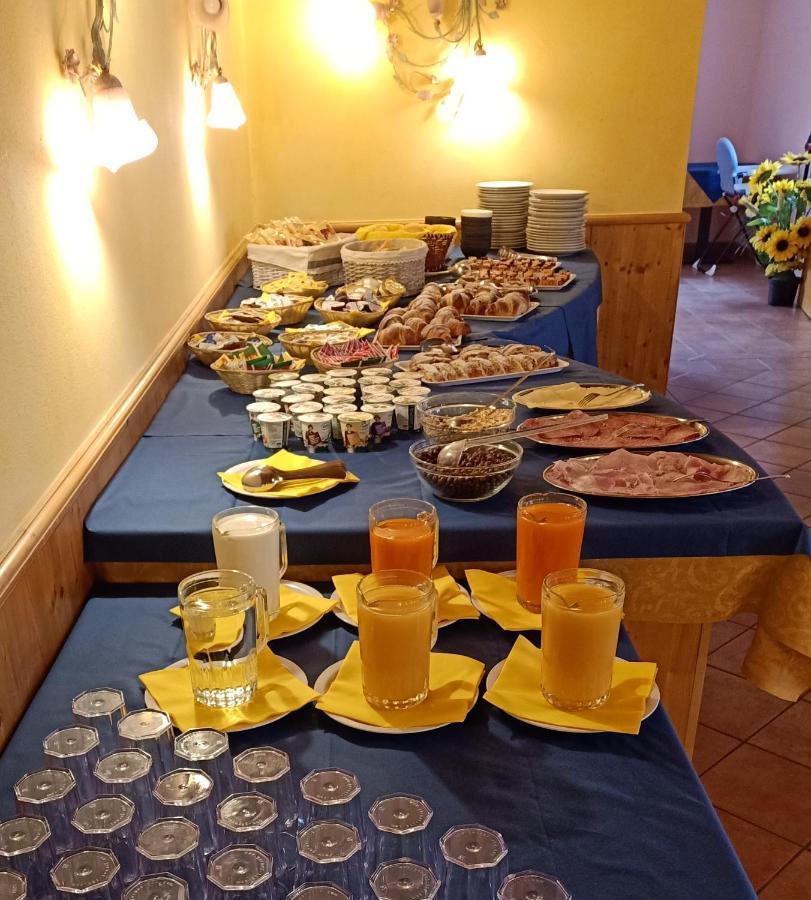Hotel Cielo Blu Passo del Tonale Εξωτερικό φωτογραφία